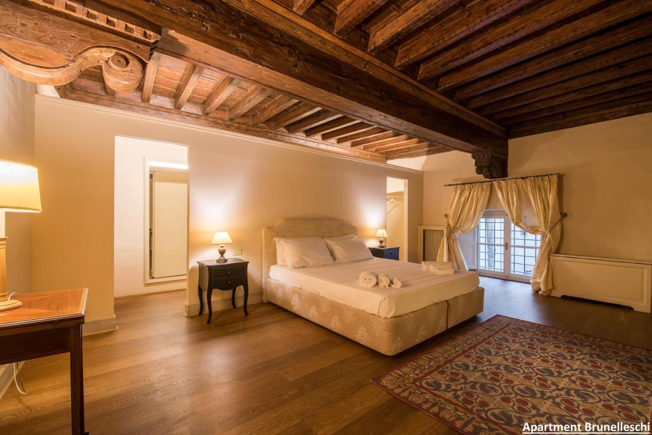 Palazzo Salviati By Varental * Florenz